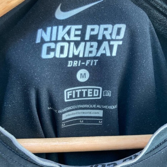 Nike Pro Combat Dri-Fit Fitted Long Sleeve Pullover Shirt Size Medium - Picture 6 of 7